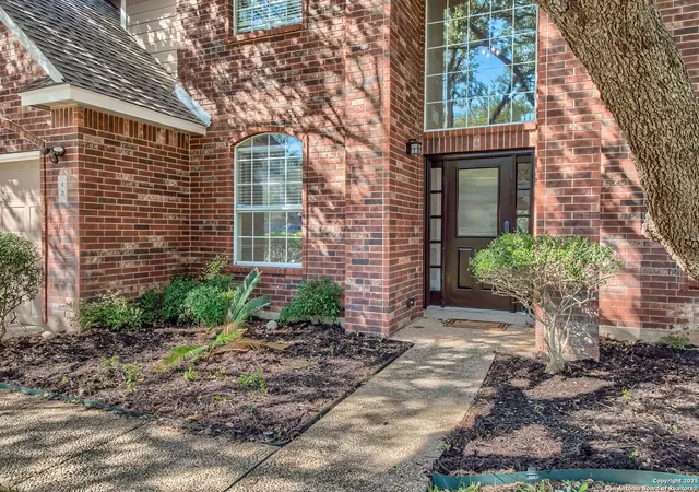 Photo 3 of Sale Pending at 42 Spring Lake, San Antonio, TX 78248 | MLS# 1922894 | Listing updated on 2026-01-23