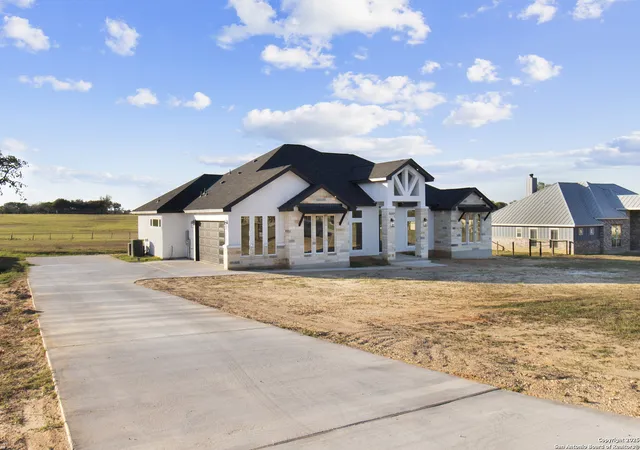Photo 1 of Single family home for sale at 116 Western Way, San Antonio, TX 78228 | MLS# 1922901 | Listing updated on 2026-05-11