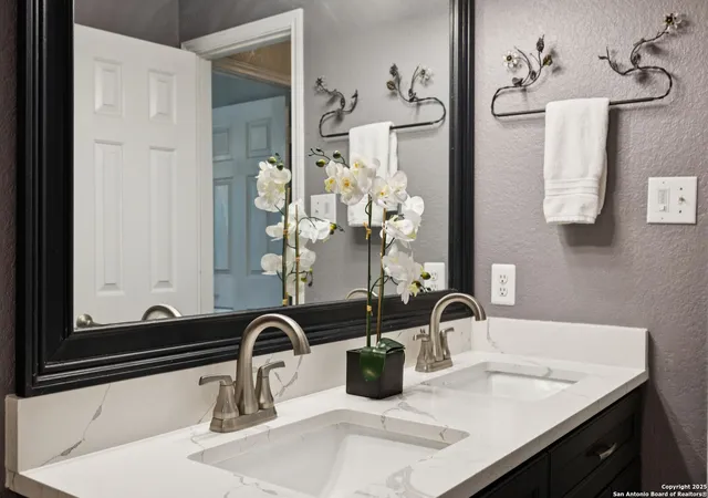 Homes for sale in San Antonio, TX | 7811 Midnight Stage, San Antonio, TX 78255 | MLS# 1922907