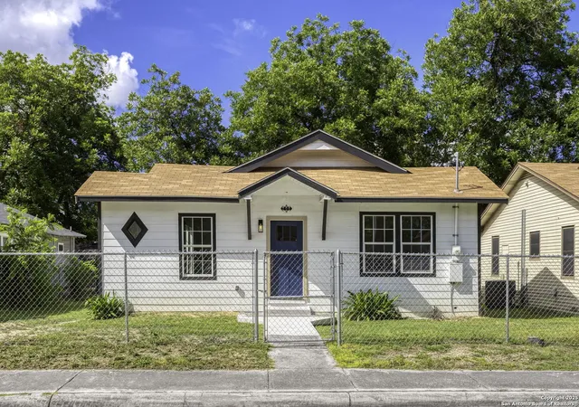 2nd image of 206 E Lambert, San Antonio, TX 78204 | MLS# 1922923