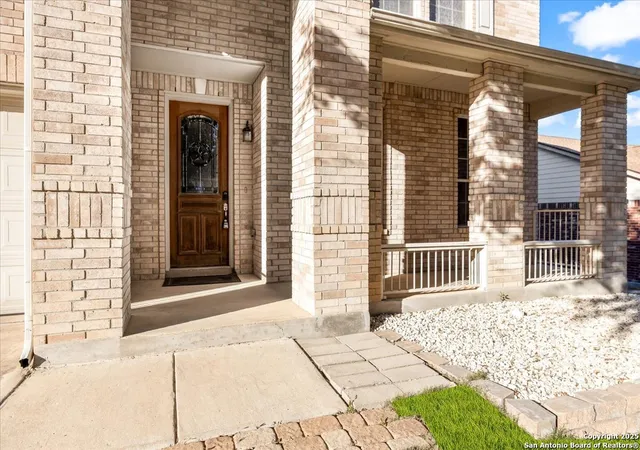 Photo 2 of Sale Pending at 4515 Fern Hl, San Antonio, TX 78259 | MLS# 1922927 | Listing updated on 2026-01-02