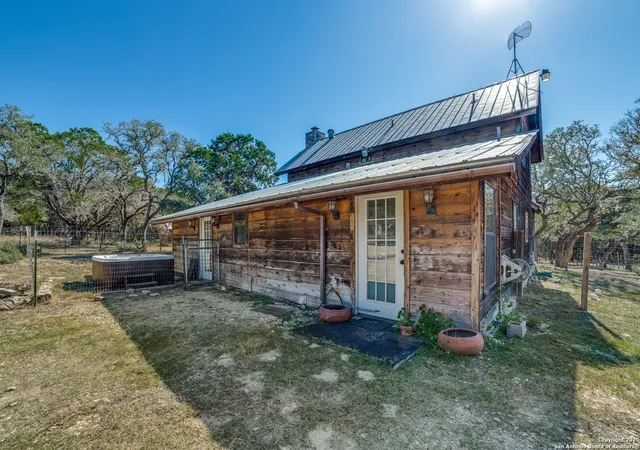 Photo 3 of Sale Pending at 1259 Forest Trl Dr, Bandera, TX 78003 | MLS# 1923037 | Listing updated on 2026-01-14