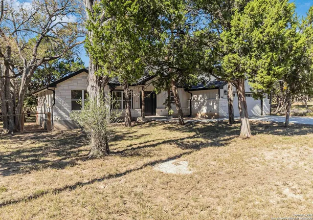 Photo 2 of Sale Pending at 188 Old Camp Rd, Bandera, TX 78003 | MLS# 1923060 | Listing updated on 2026-03-10
