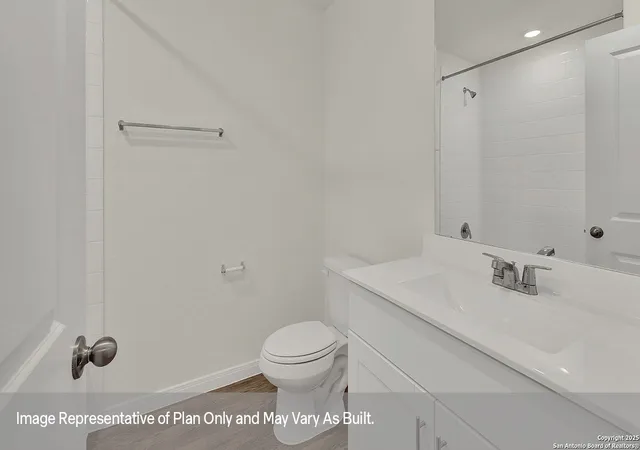 Photo 4 of Single family home for sale at 251 Yellowstone Dr, Kyle, TX 78640 | MLS# 1923072 | Listing updated on 2026-02-02