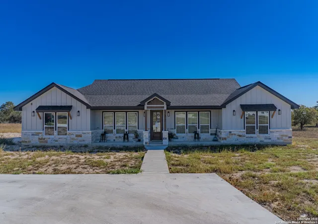 1st image of 732 Lake Valley, La Vernia, TX 78121 | MLS# 1923090
