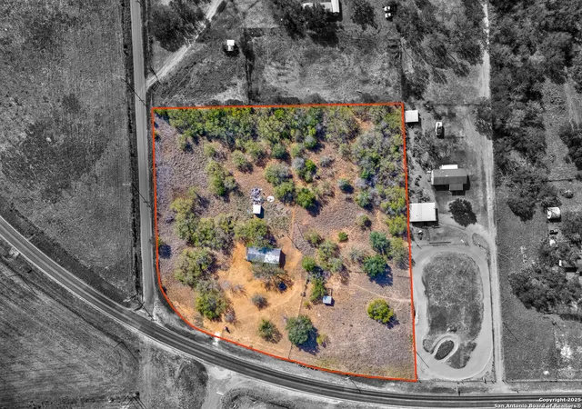 Photo 1 of Sale Pending at 520 Fm 536, Pleasanton, TX 78064 | MLS# 1923102 | Listing updated on 2026-05-12