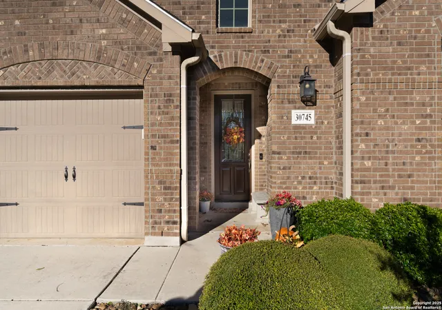 Photo 3 of Sale Pending at 30745 Horseshoe Path, Bulverde, TX 78163 | MLS# 1923121 | Listing updated on 2026-01-01