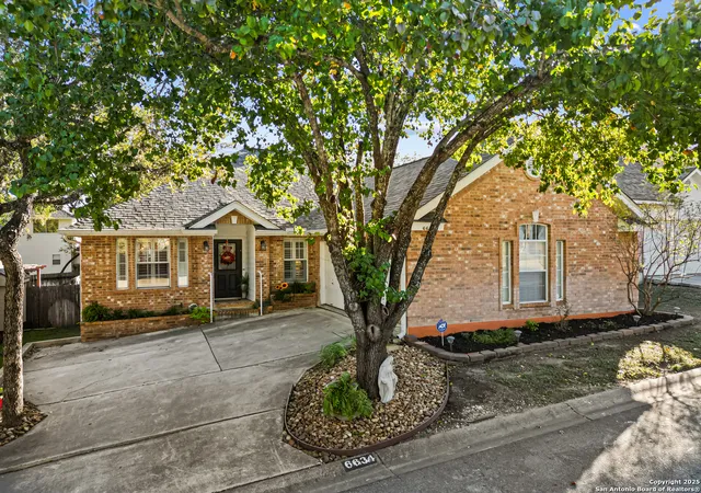 Photo 2 of Sale Pending at 6634 Shady Bnd, San Antonio, TX 78256 | MLS# 1923132 | Listing updated on 2025-12-29