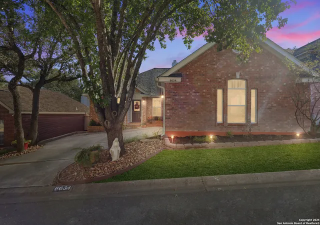 Photo 3 of Sale Pending at 6634 Shady Bnd, San Antonio, TX 78256 | MLS# 1923132 | Listing updated on 2025-12-29