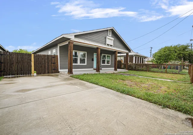 Homes for sale in San Antonio, TX | 130 Vitra Pl, San Antonio, TX 78210 | MLS# 1923141