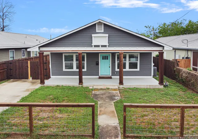 Homes for sale in San Antonio, TX | 130 Vitra Pl, San Antonio, TX 78210 | MLS# 1923141