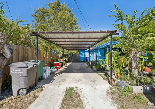 Photo 2 of Single family home for sale at 3263 Martin Luther King, San Antonio, TX 78220 | MLS# 1923147 | Listing updated on 2025-11-25