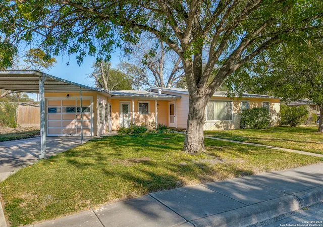 2nd image of 140 Olympia, San Antonio, TX 78201 | MLS# 1923182