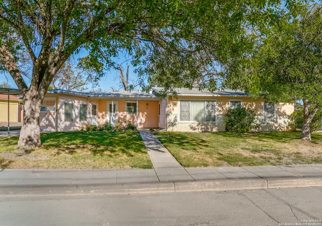 3rd image of 140 Olympia, San Antonio, TX 78201 | MLS# 1923182