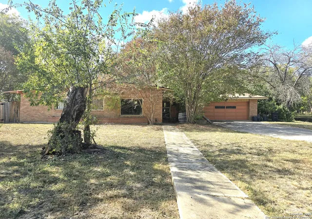 Photo 1 of Sale Pending at 115 Roleto, San Antonio, TX 78213 | MLS# 1923204 | Listing updated on 2025-11-29