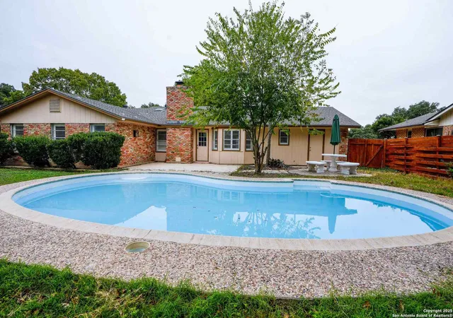 Homes for sale in Universal City, TX | 123 Granada, Universal City, TX 78148 | MLS# 1923209