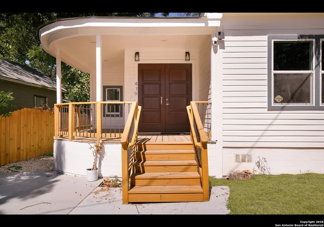 Photo 4 of Single family home for sale at 419 N Monumental, San Antonio, TX 78202 | MLS# 1923229 | Listing updated on 2026-05-31