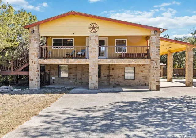 Photo 1 of Single family home for sale at 2481 Lakeshore, Canyon Lake, TX 78133 | MLS# 1923243 | Listing updated on 2026-04-07