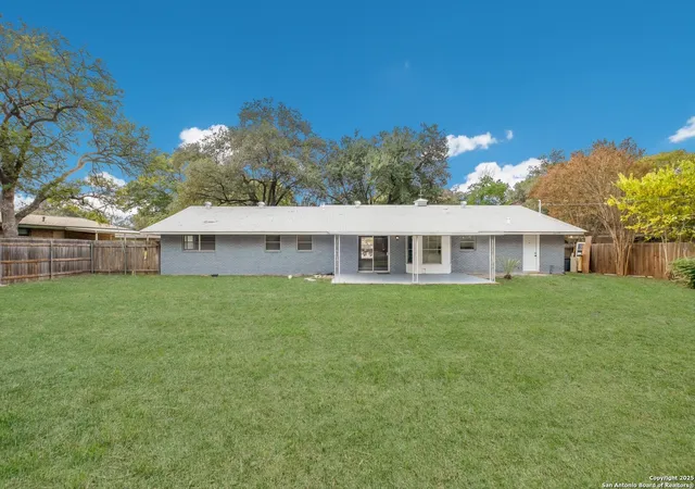 18th image of 413 Cloudmont Dr, Windcrest, TX 78239 | MLS# 1923316
