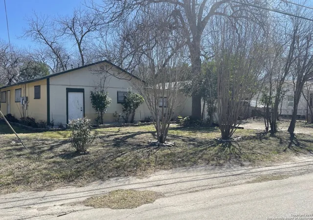 4th image of 220 S Live Oak, New Braunfels, TX 78130 | MLS# 1923369