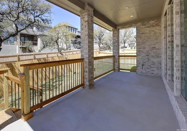 Photo 4 of Sale Pending at 109 Rainwater Crk, Boerne, TX 78006 | MLS# 1923396 | Listing updated on 2026-03-20