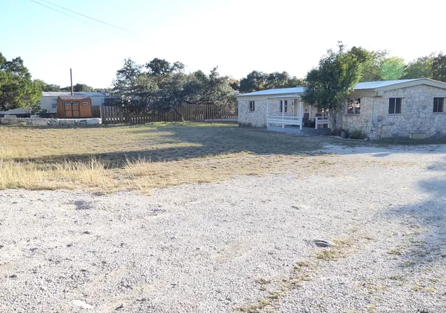 Photo 2 of Single family home for sale at 1884 Live Oak, Canyon Lake, TX 78133 | MLS# 1923420 | Listing updated on 2026-08-08