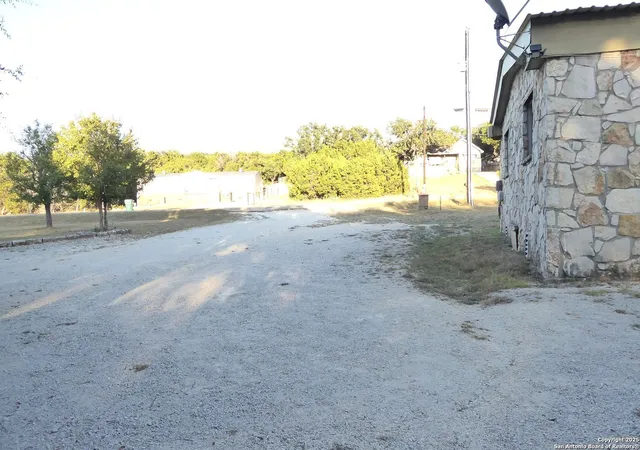 Photo 4 of Single family home for sale at 1884 Live Oak, Canyon Lake, TX 78133 | MLS# 1923420 | Listing updated on 2026-08-08