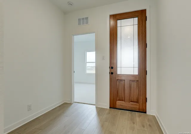 3rd image of 107 Peeps Ct, Adkins, TX 78101 | MLS# 1923432