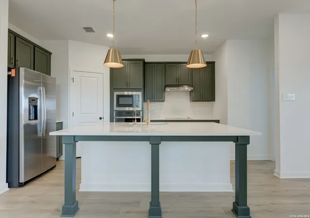 4th image of 107 Peeps Ct, Adkins, TX 78101 | MLS# 1923432