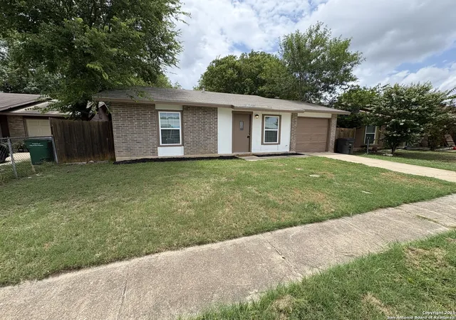 Photo 1 of Sale Pending at 911 Walnut Park, San Antonio, TX 78227 | MLS# 1923439 | Listing updated on 2026-02-05