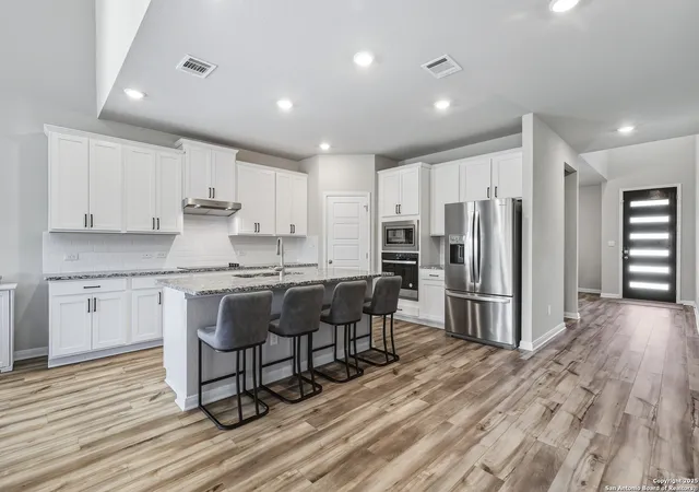 Photo 4 of Sale Pending at 410 Shelton Pass, Cibolo, TX 78108 | MLS# 1923445 | Listing updated on 2026-01-13