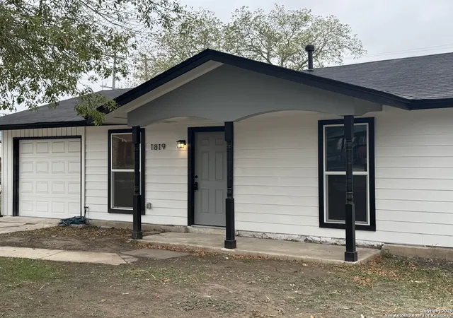 Photo 2 of Single family home for sale at 1819 Ann Arbor, San Antonio, TX 78224 | MLS# 1923469 | Listing updated on 2025-11-28