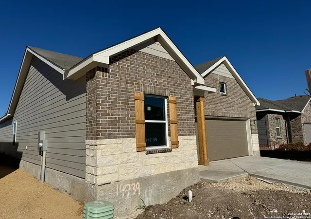 Photo 3 of Sale Pending at 14739 Sycamore Xing, San Antonio, TX 78252 | MLS# 1923507 | Listing updated on 2026-01-05