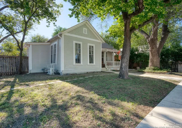 2nd image of 306 Devine, San Antonio, TX 78210 | MLS# 1923541
