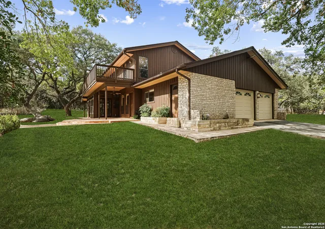 Photo 2 of Sale Pending at 26515 Fire Dance, Boerne, TX 78006 | MLS# 1923545 | Listing updated on 2025-12-10