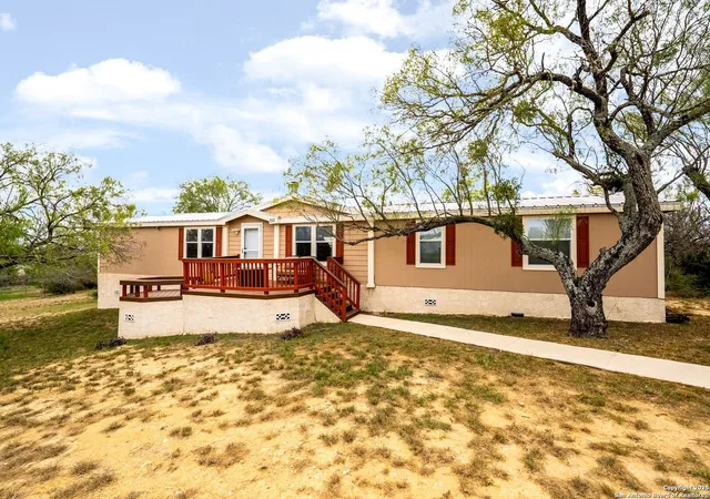 2nd image of 157 County Road 5635, Castroville, TX 78009 | MLS# 1923549
