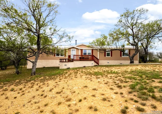 4th image of 157 County Road 5635, Castroville, TX 78009 | MLS# 1923549