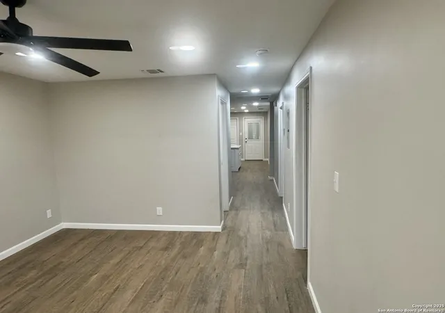 Photo 4 of Sale Pending at 531 Cottonwood, San Antonio, TX 78225 | MLS# 1923567 | Listing updated on 2026-01-15