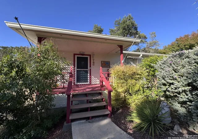 Photo 1 of Sale Pending at 745 Trail Crst, Canyon Lake, TX 78133 | MLS# 1923568 | Listing updated on 2026-01-30