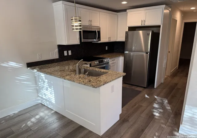Photo 3 of Multi family home for sale at 139 Hansford, San Antonio, TX 78210 | MLS# 1923625 | Listing updated on 2026-04-19