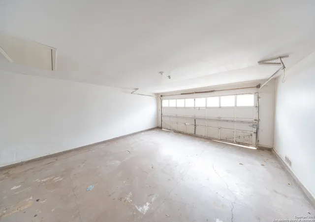 Photo 3 of Single family home for sale at 6915 Brecon, San Antonio, TX 78239 | MLS# 1923634 | Listing updated on 2026-09-04