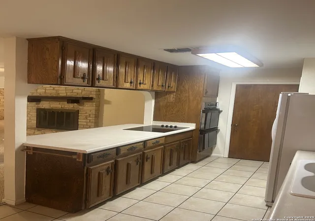 2nd image of 206 Harralton Circle, Devine, TX 78016 | MLS# 1923672
