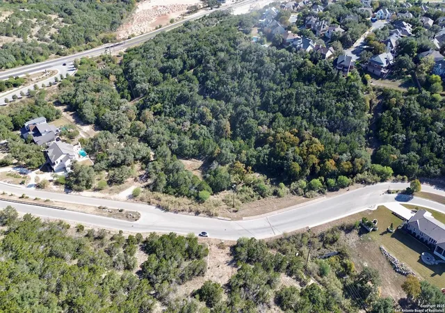 2nd image of 626 Winding Ravine, San Antonio, TX 78258 | MLS# 1923695