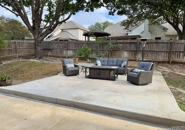 Homes for sale in Cibolo, TX | 117 Brookbend, Cibolo, TX 78108 | MLS# 1923704