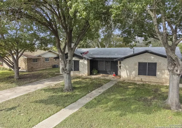 3rd image of 1706 24Th, Hondo, TX 78861 | MLS# 1923724