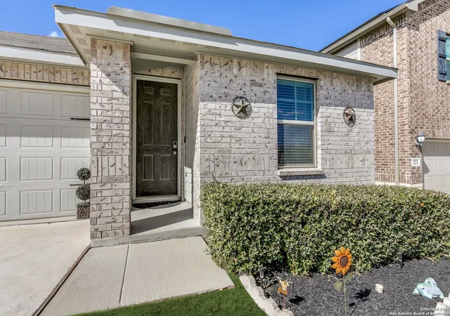 4th image of 217 Goodfella Ave, Cibolo, TX 78108 | MLS# 1923753