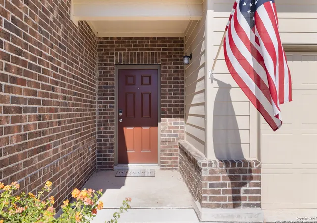 Photo 3 of Single family home for sale at 1144 Water, Seguin, TX 78155 | MLS# 1923754 | Listing updated on 2025-11-29
