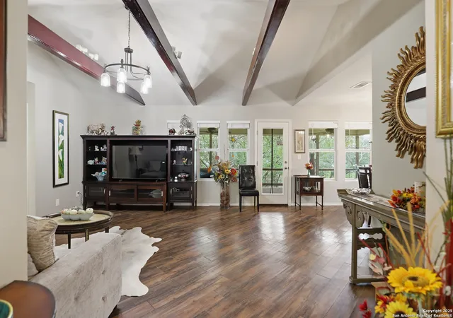 Photo 2 of Single family home for sale at 632 Durham Dr, Canyon Lake, TX 78133 | MLS# 1923792 | Listing updated on 2026-01-13