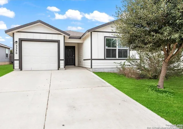 Photo 1 of Single family home for sale at 5530 Rosillo Hill, San Antonio, TX 78222 | MLS# 1923794 | Listing updated on 2026-04-14