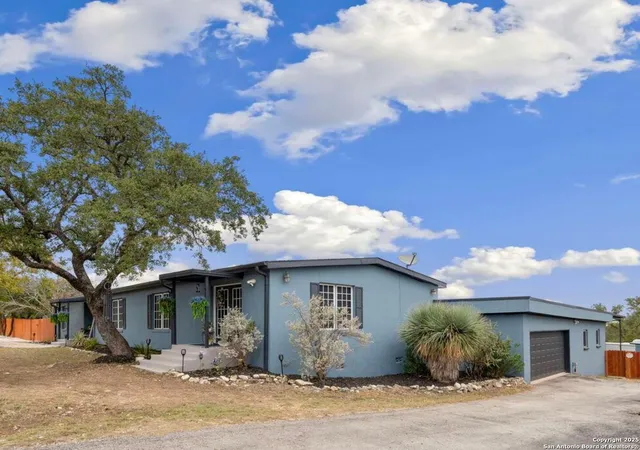 Photo 2 of Sale Pending at 1575 Live Oak Dr, Canyon Lake, TX 78133 | MLS# 1923838 | Listing updated on 2026-02-21